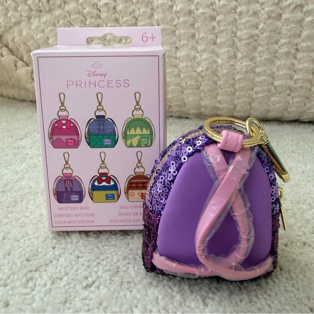 Loungefly Disney Princess Mystery Mini Bag Charm Collection - Rapunzel - Picture 6 of 8